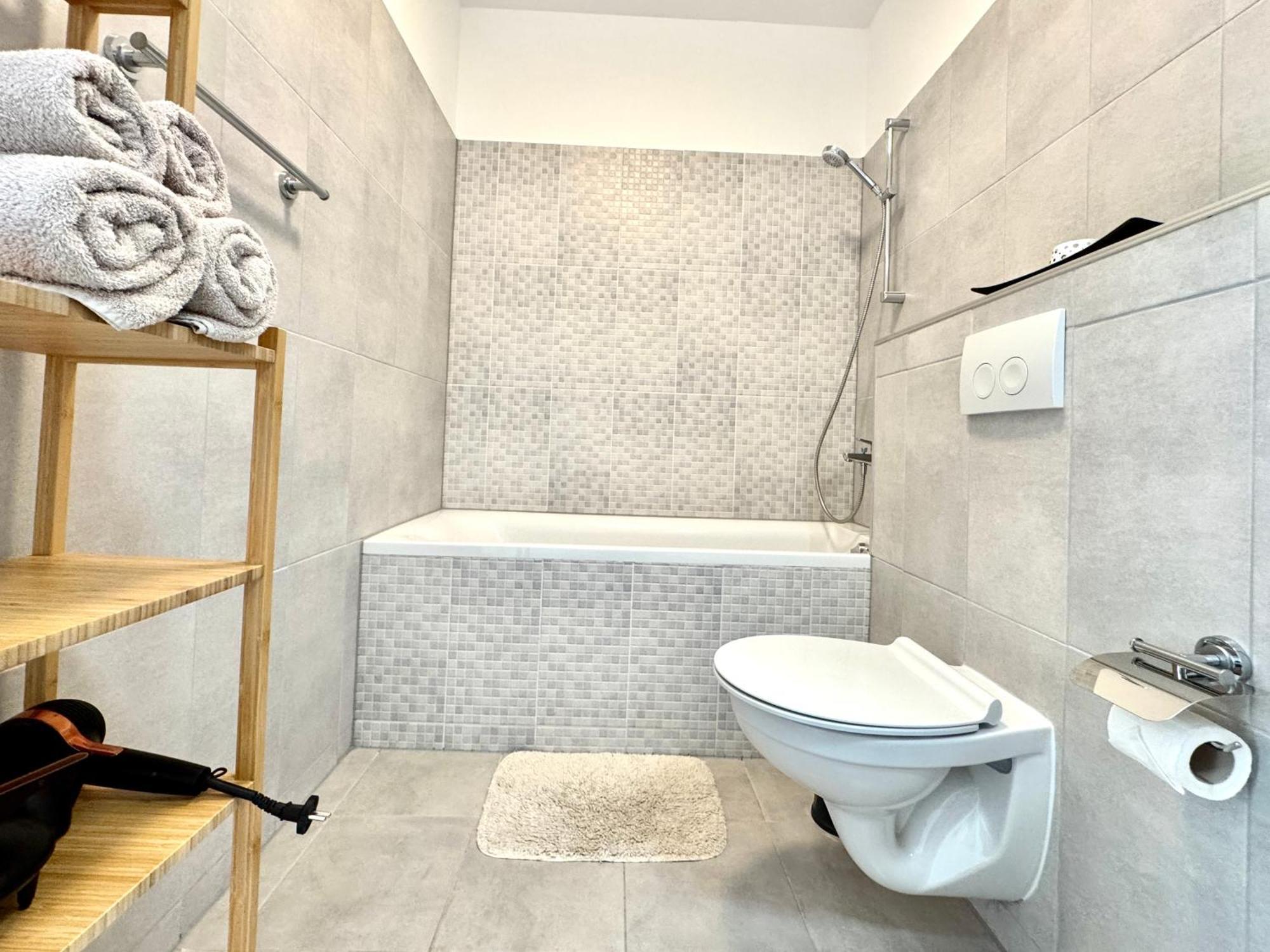 Luca'S Forest Apartment Тимишоара Экстерьер фото