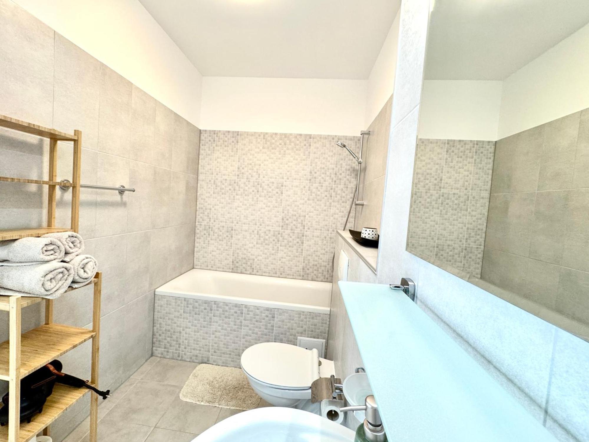 Luca'S Forest Apartment Тимишоара Экстерьер фото